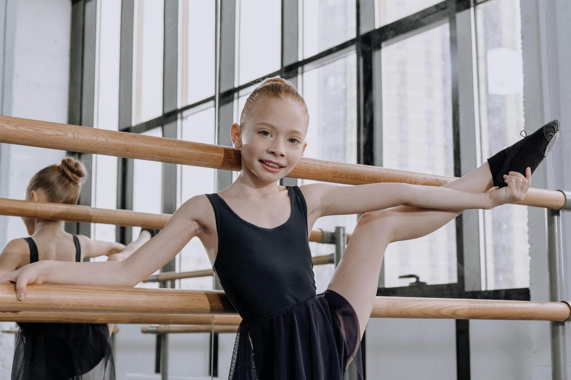 Danseur ou danseuse en mouvement dans un studio
